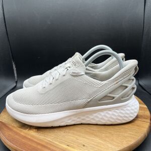 Kizik Athens Men’s Size 7.5 Light Gray Shoes Hands Free Slip On Women’s Size 9